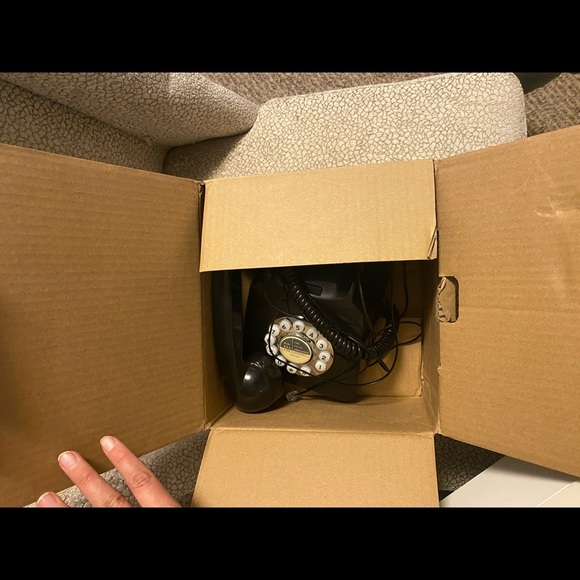 Retro Corded Phone - Picture 3 of 3